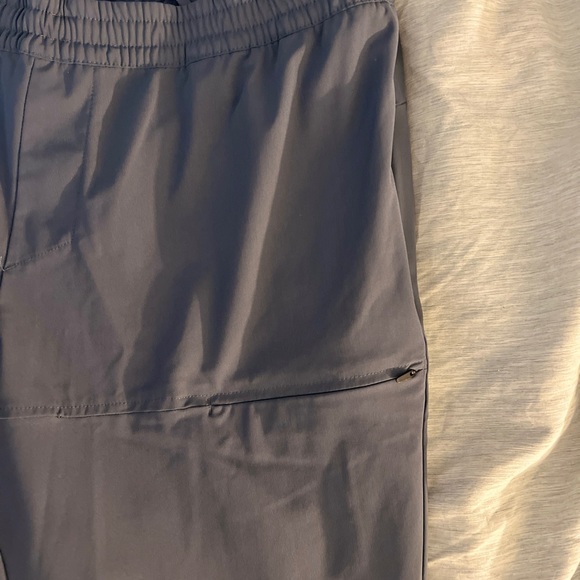 All In Motion joggers - Picture 2 of 5